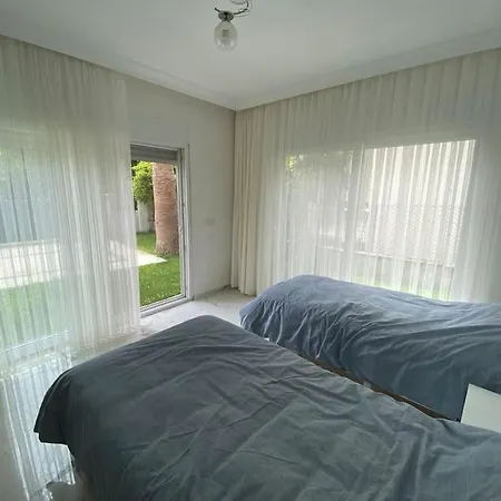 Hotel Merkezde 2+1 Esyali Bahceli Muestakil Ev,